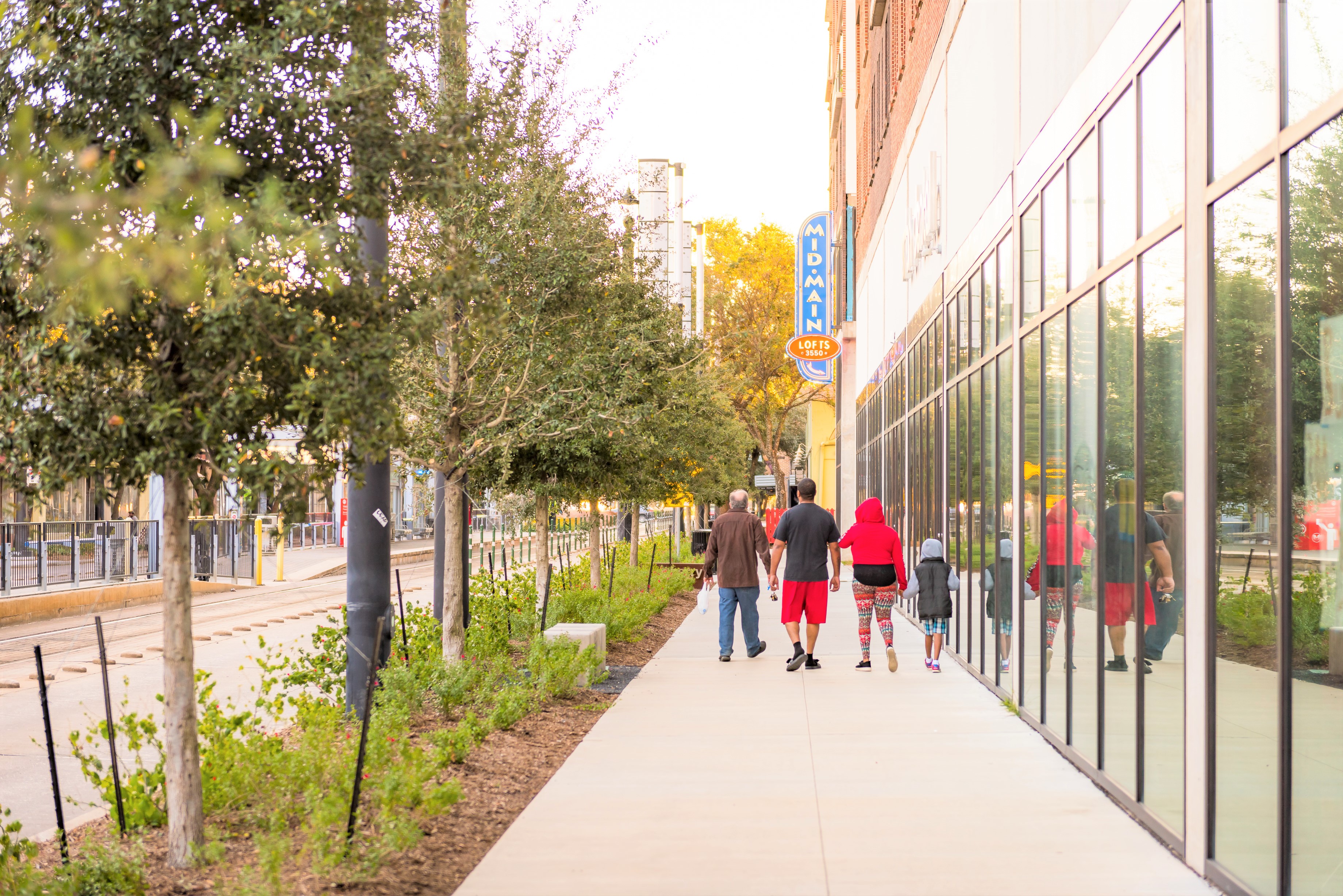 Midmain_Sidewalk_2019_credit Bryan Malloch.jpg