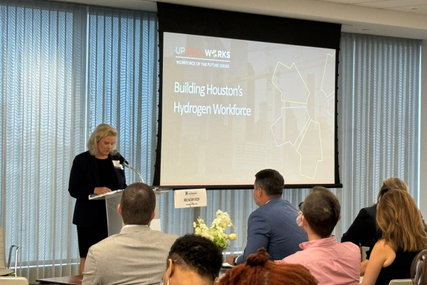 Mary Beth Gracy presenting the new hydrogen workforce development initiative