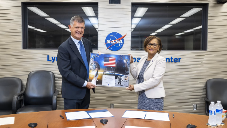 bp-nasa-signing.JPG.img_.750.medium